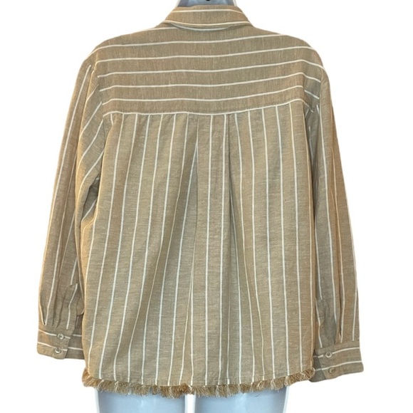 Liverpool Tan and White Stripe Button Down Shirt with Fray Hem 3/4 Sleeve Size 8 - Picture 2 of 9